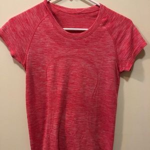 Short Sleeve Lululemon Swiftly tee, Hot Pink!